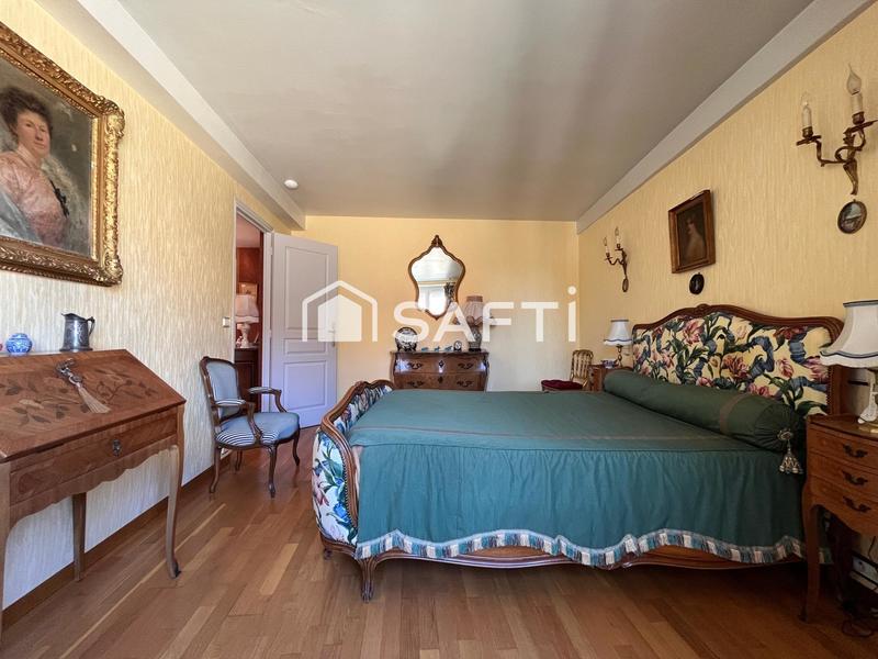 Maison - 177 m² - 6 pièces