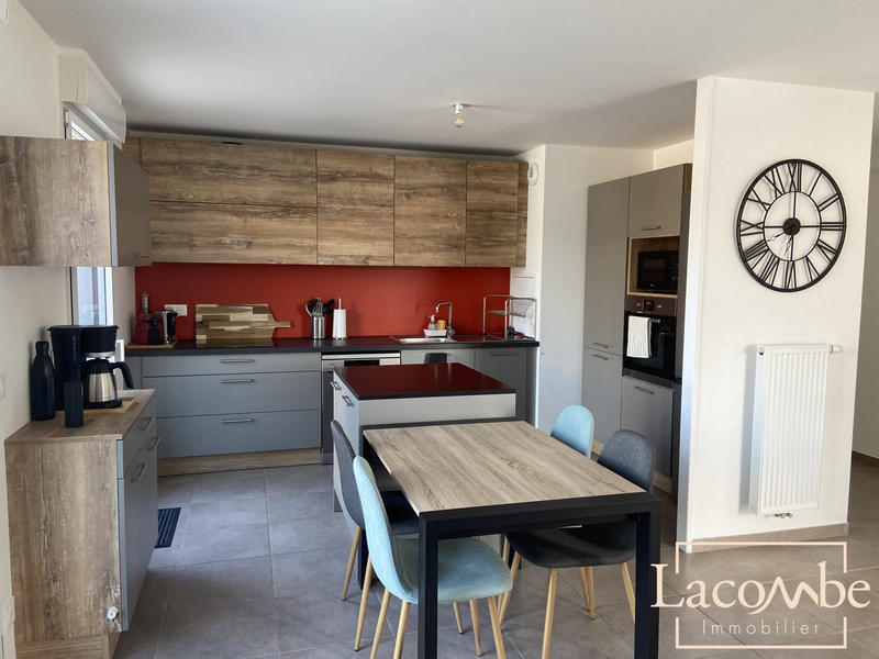 Appartement - 97 m² - 2 pièces