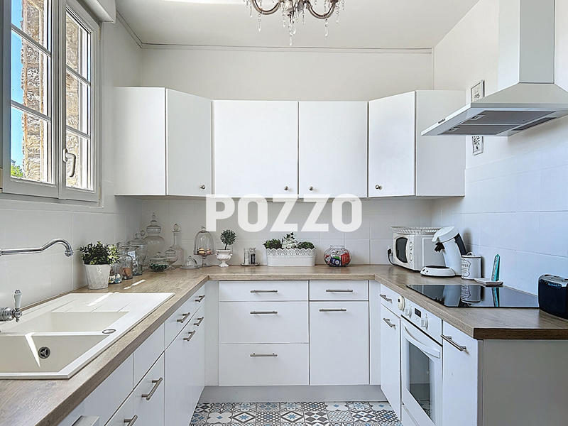 Maison - 189 m² - 7 pièces