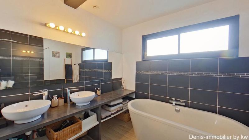 Maison - 151 m² - 6 pièces