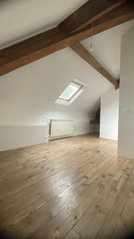 Maison - 158 m² - 9 pièces