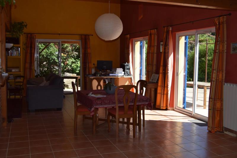 Maison - 275 m² - 7 pièces