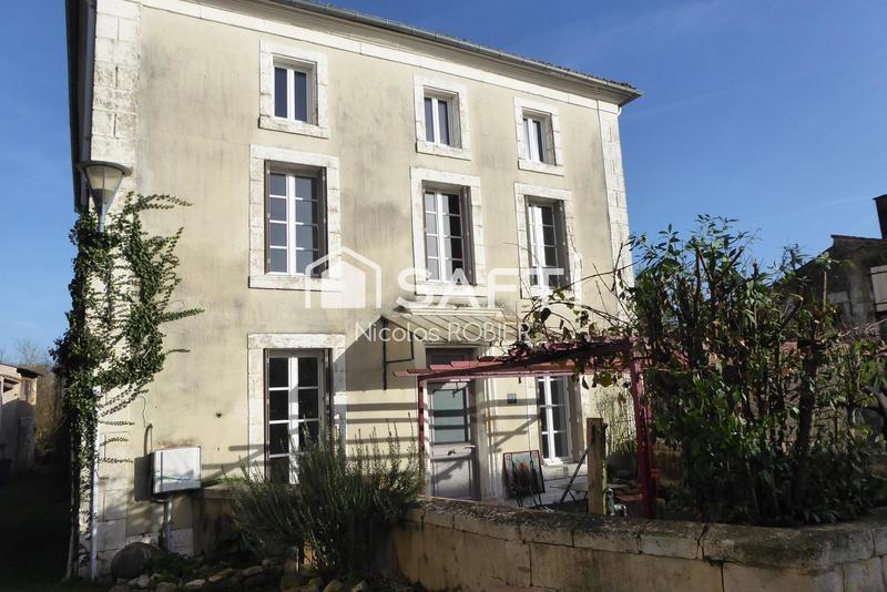 Maison - 290 m² - 6 pièces