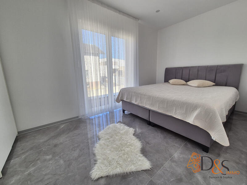 Villa - 183 m² - 7 pièces