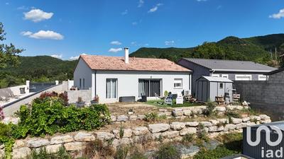 Maison - 94 m² - 4 pièces