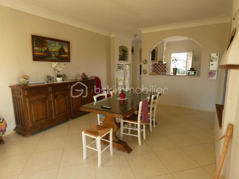 Villa - 184 m² - 8 pièces