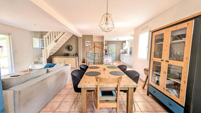 Maison traditionnelle - 110 m² - 5 pièces