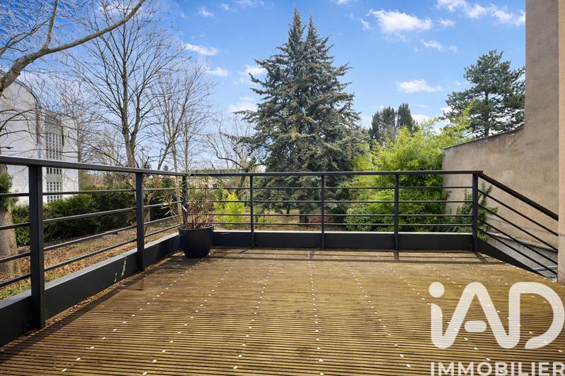 Maison - 104 m² - 4 pièces