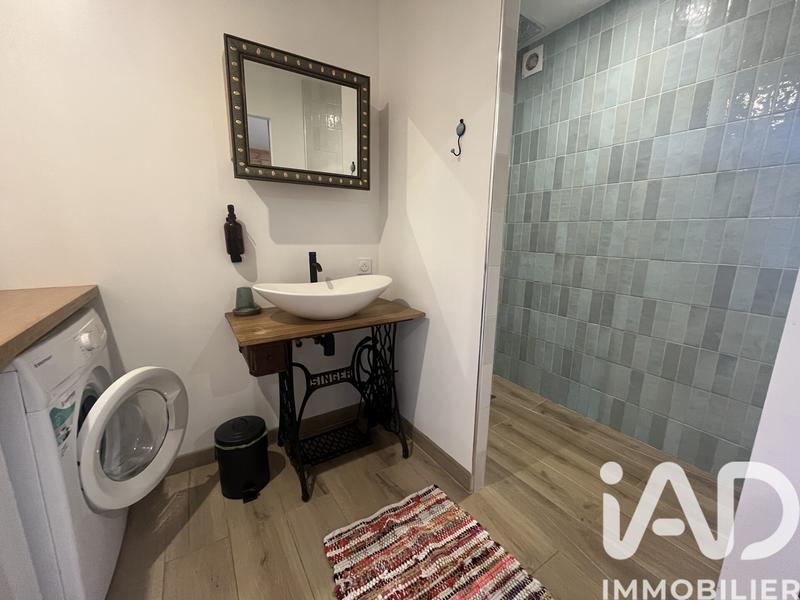 Maison - 237 m² - 8 pièces