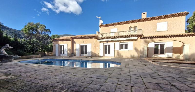 Villa - 148 m² - 4 pièces