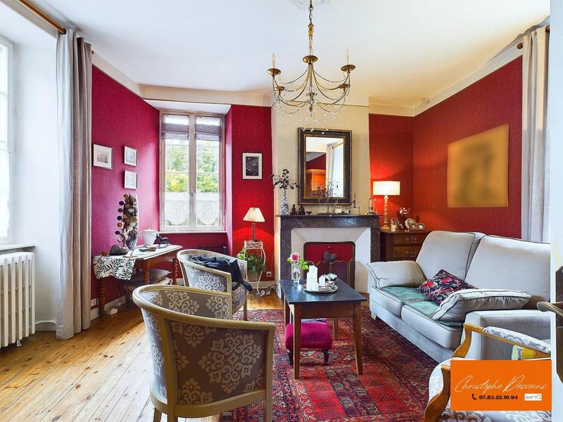 Maison - 105 m² - 7 pièces