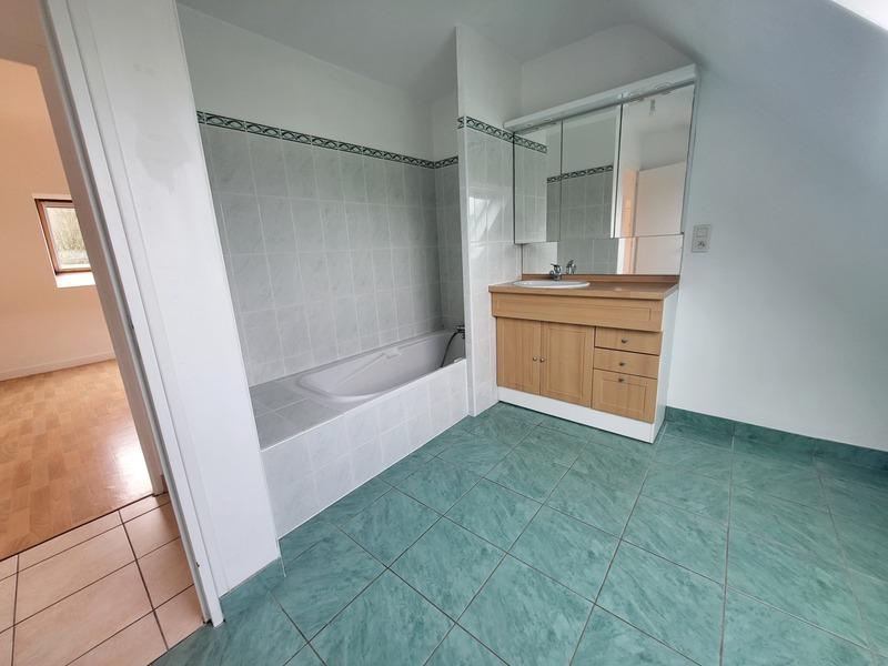 Maison - 126 m² - 9 pièces