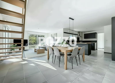 Maison - 144 m² - 6 pièces