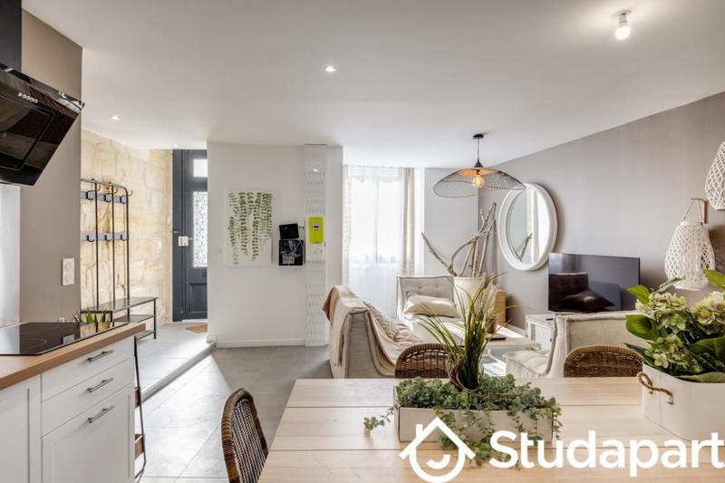 Chambre - 13 m² - 1 pièce