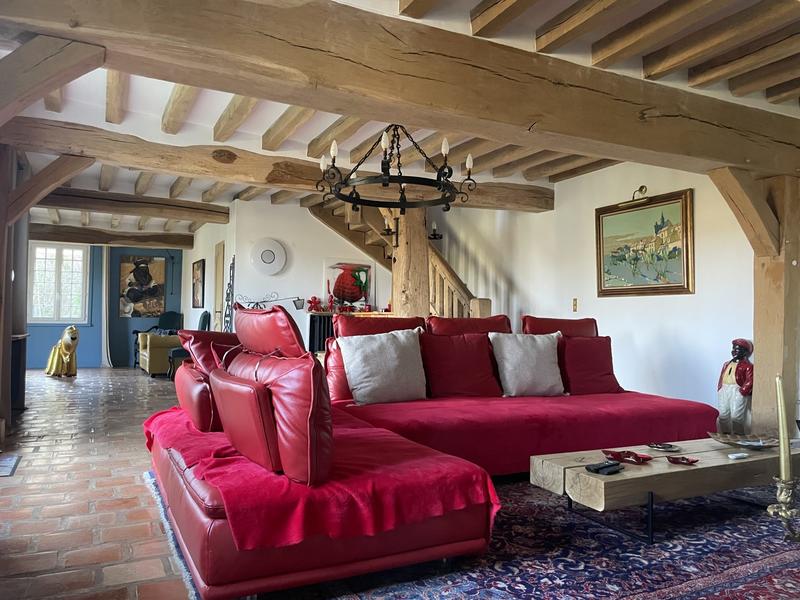 Maison - 225 m² - 8 pièces