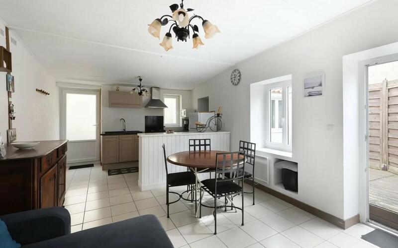 Propriété - 148 m² - 6 pièces