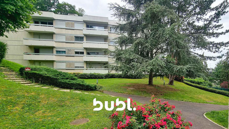 Appartement - 116 m² - 6 pièces