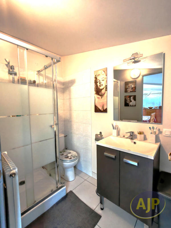 Maison - 111 m² - 6 pièces