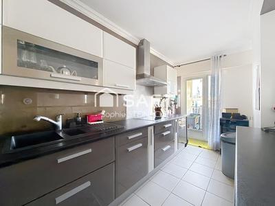 Appartement - 82 m² - 3 pièces
