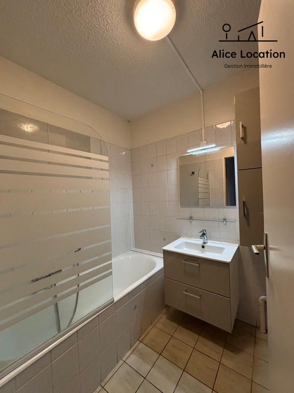 Appartement - 64 m² - 3 pièces