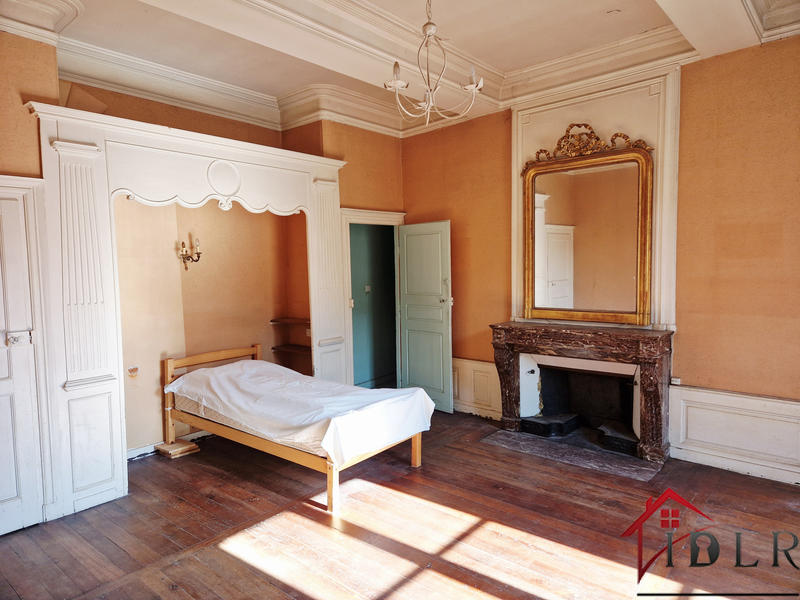 Maison - 402 m² - 14 pièces