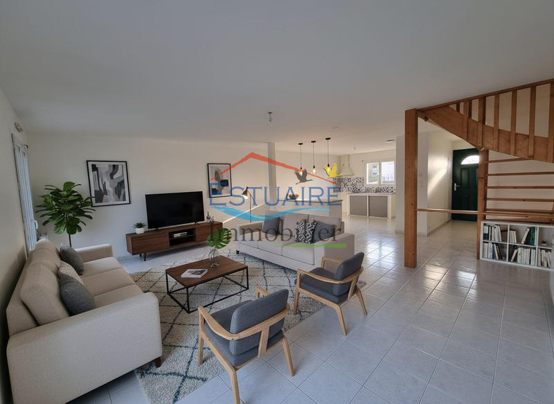 Maison - 95 m² - 5 pièces