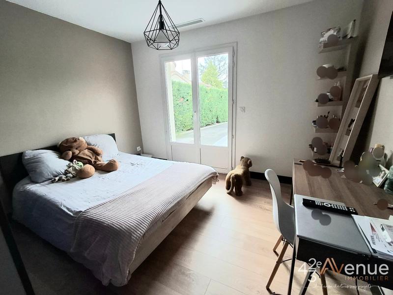 Maison - 161 m² - 6 pièces