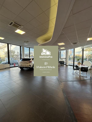 Local commercial - 310 m²