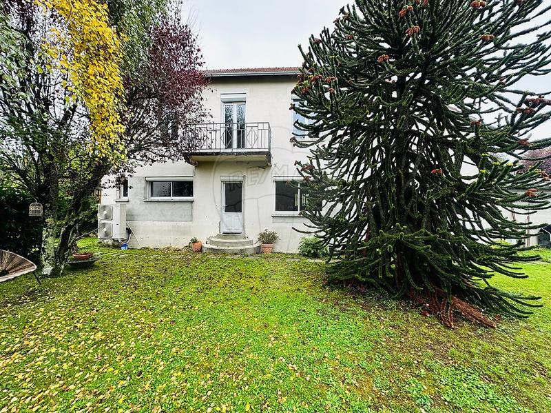 Maison - 144 m² - 6 pièces