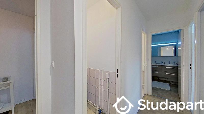 Chambre - 90 m² - 1 pièce