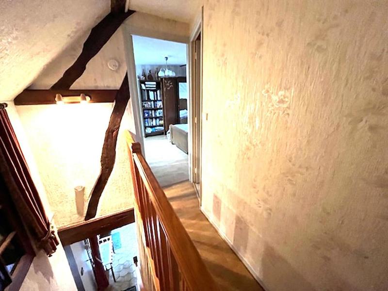 Maison - 106 m² - 7 pièces