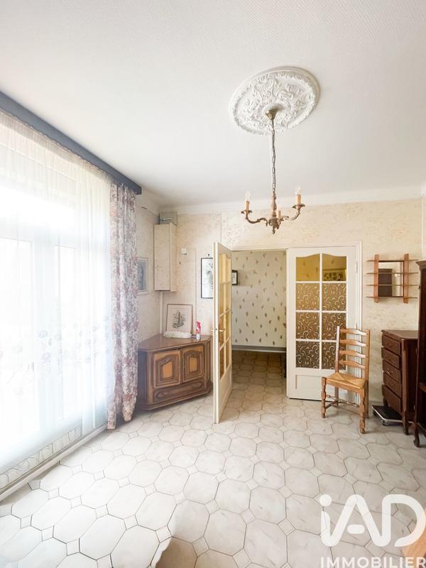 Maison - 93 m² - 5 pièces