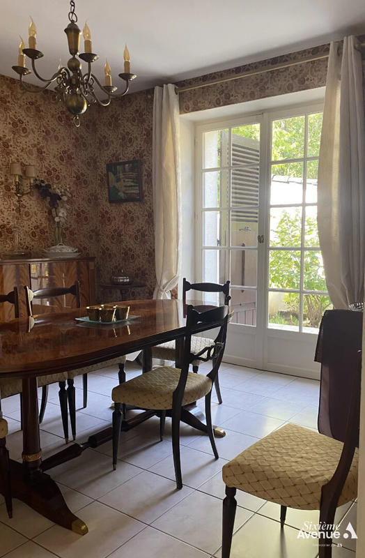 Maison - 127 m² - 7 pièces