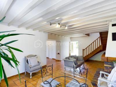 Maison - 105 m² - 5 pièces