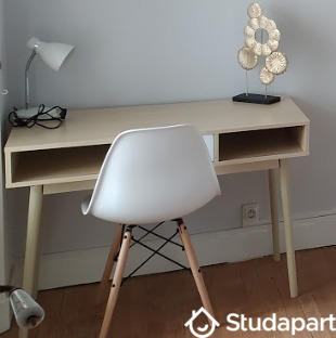 Chambre - 11 m² - 1 pièce