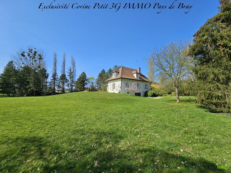 Propriété - 228 m² - 9 pièces