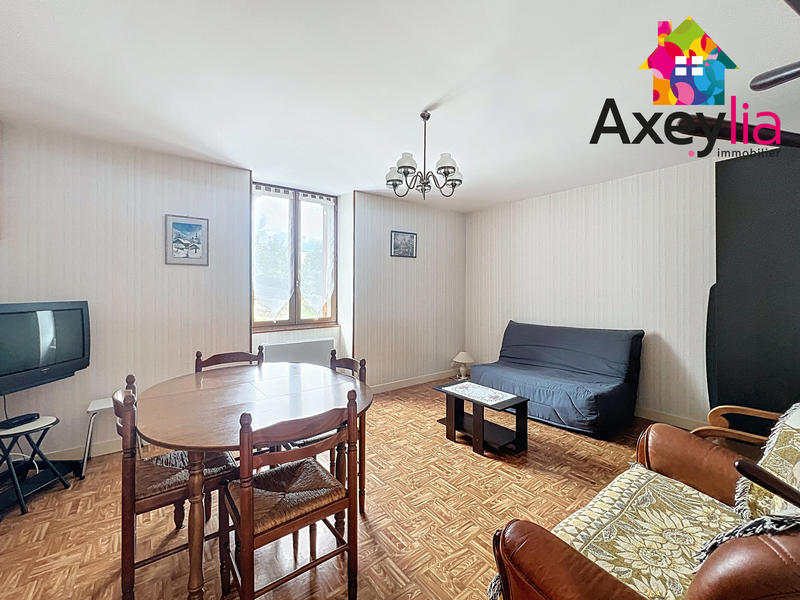 Maison - 194 m² - 7 pièces