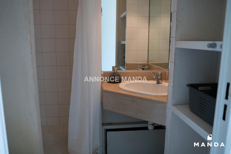 Studio - 18 m² - 1 pièce