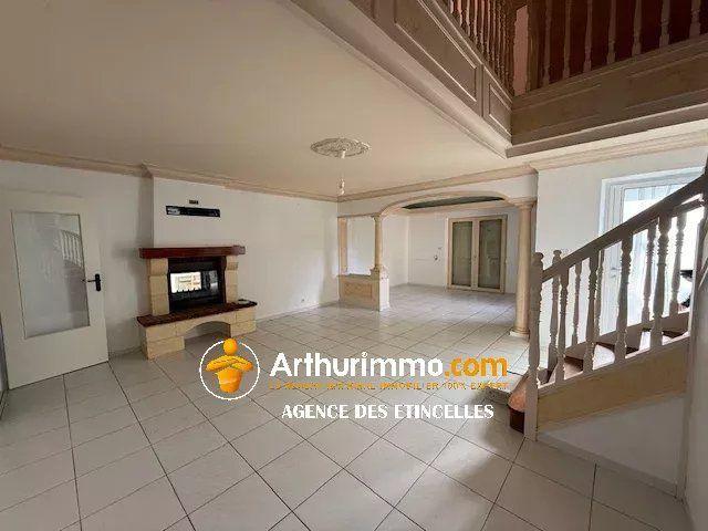 Maison - 212 m² - 7 pièces