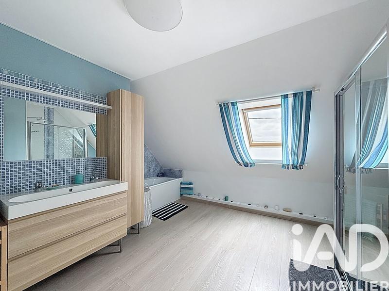 Maison - 193 m² - 7 pièces