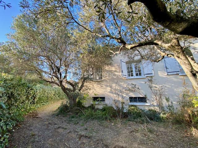 Villa - 260 m² - 7 pièces