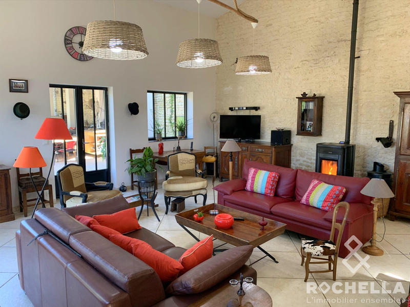 Maison - 362 m² - 8 pièces