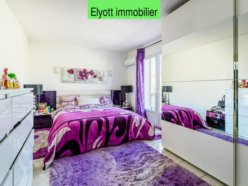 Maison - 232 m² - 12 pièces