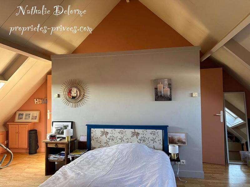 Maison - 240 m² - 1 pièce