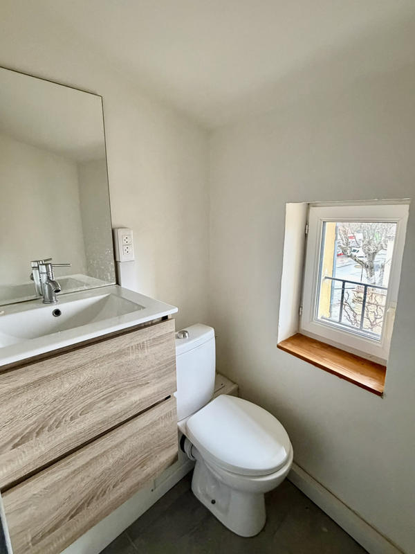 Maison de village - 90 m² - 3 pièces