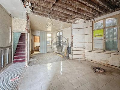 Maison - 93 m² - 5 pièces