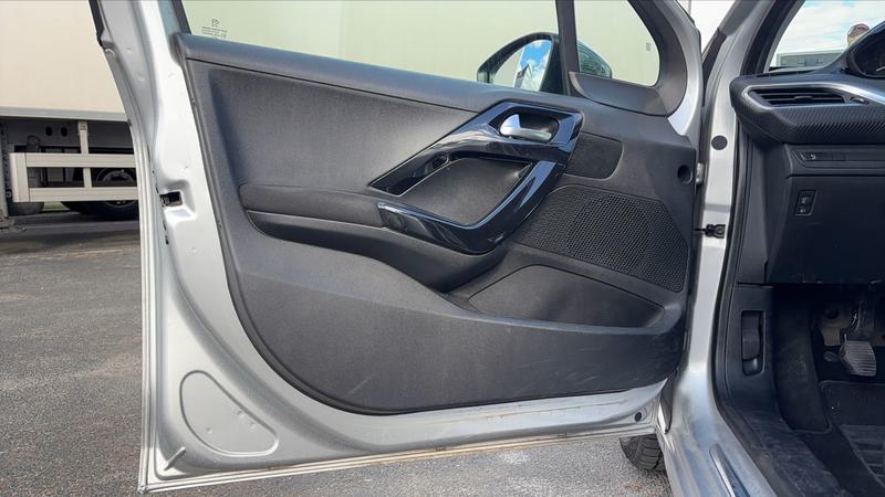 Peugeot 208 1.2 PureTech 82 Style