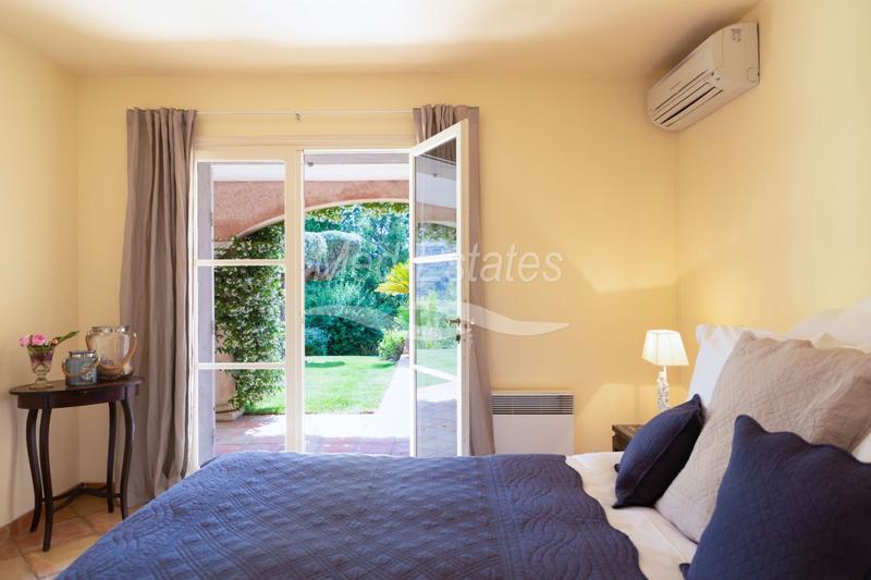 Propriété - 230 m² - 7 pièces