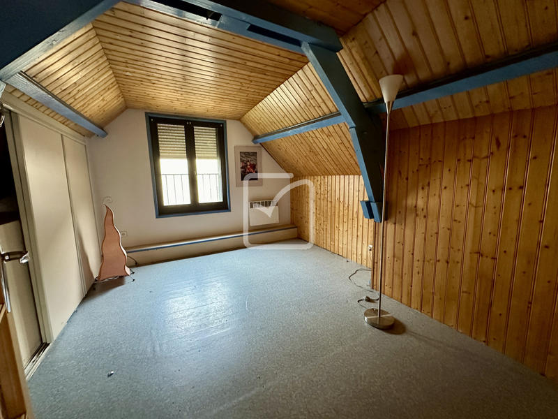 Immeuble - 240 m² - 12 pièces