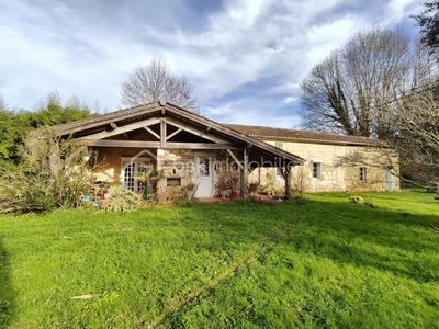 Maison en pierre - 144 m² - 4 pièces